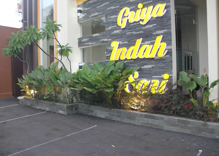 Griya Indah Sari Hotel Surakarta 
